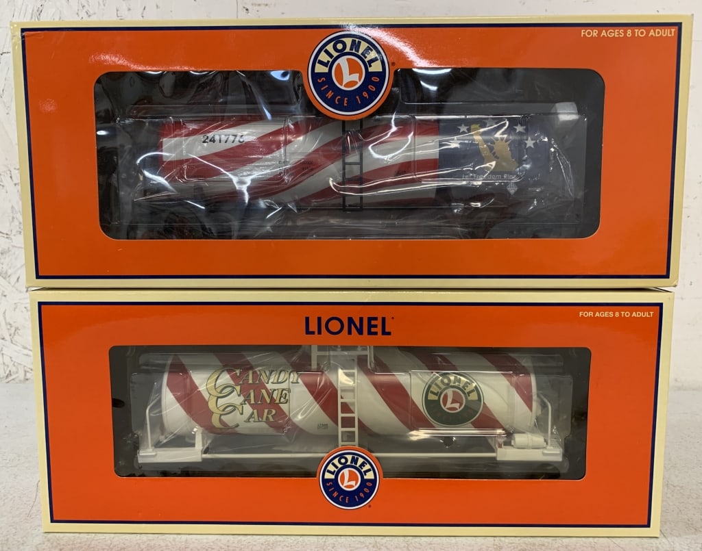 2 Lionel Tank Cars w/boxes: 6-17946, 6-52309