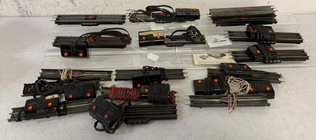 15+ Lionel Remote Control Track Sets/Boxes (1 of 3)