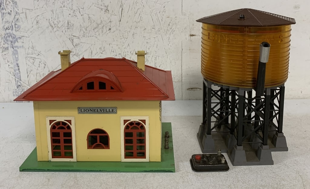 2 Lionel pcs-Water Tower & Station/ One in box: untested, No. 30, 136, both are tin, both show some wear and age, water tower box has age, wear, damage, O gauger