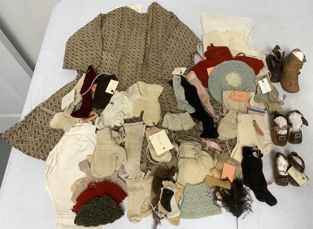 20+ Vintage Doll Clothing Pieces: shoes, socks, dresses, many others, wear, age
