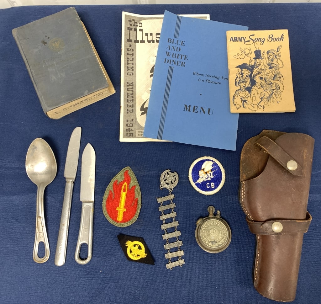 military books, utensils, lighter, medal, etc. (1 of 6)