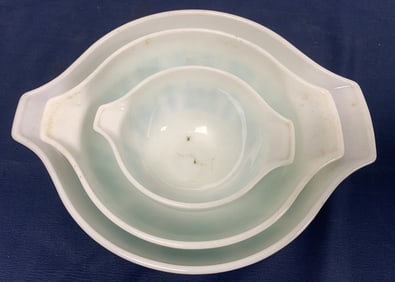 Pyrex Amish Butter print nesting mixing bowls