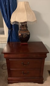 2 Nightstands & Matching Lights
