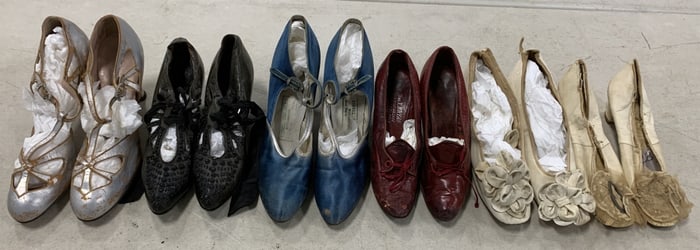 6 pair of women's vintage shoes
