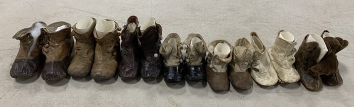 7 pair of baby and toddler shoes