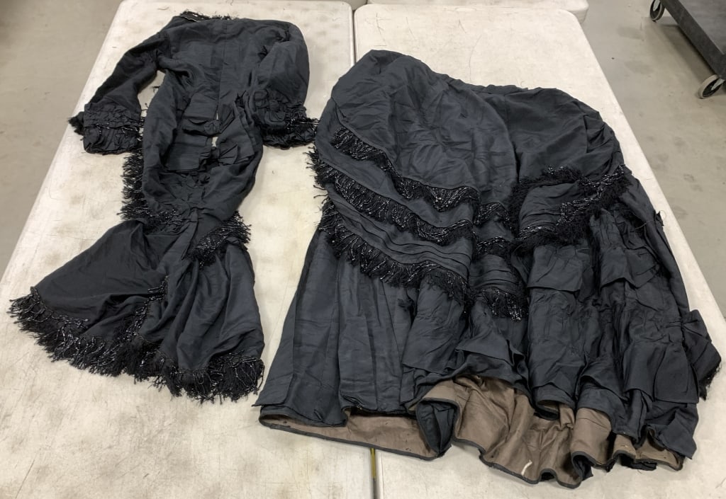 women's Victorian beaded jacket  and a skirt (1 of 4)