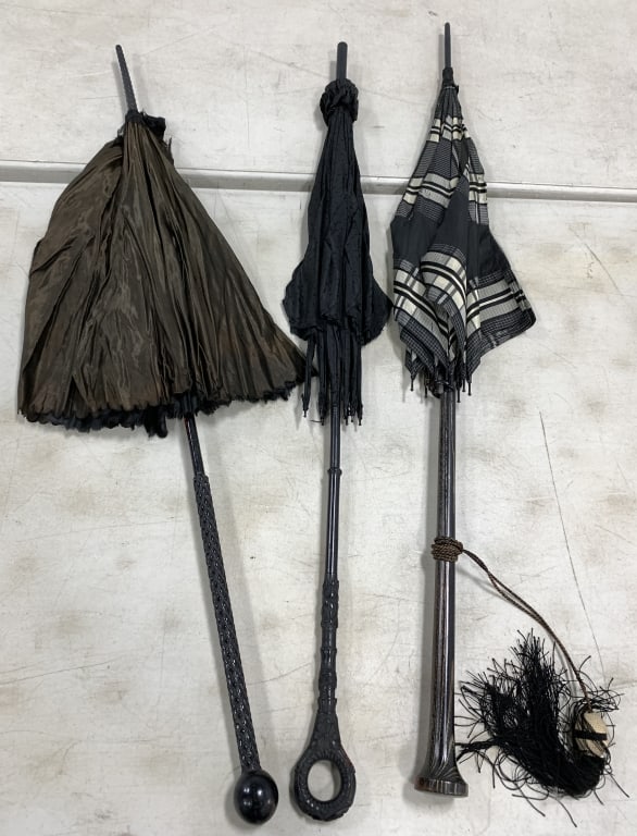 3 vintage umbrellas (1 of 3)
