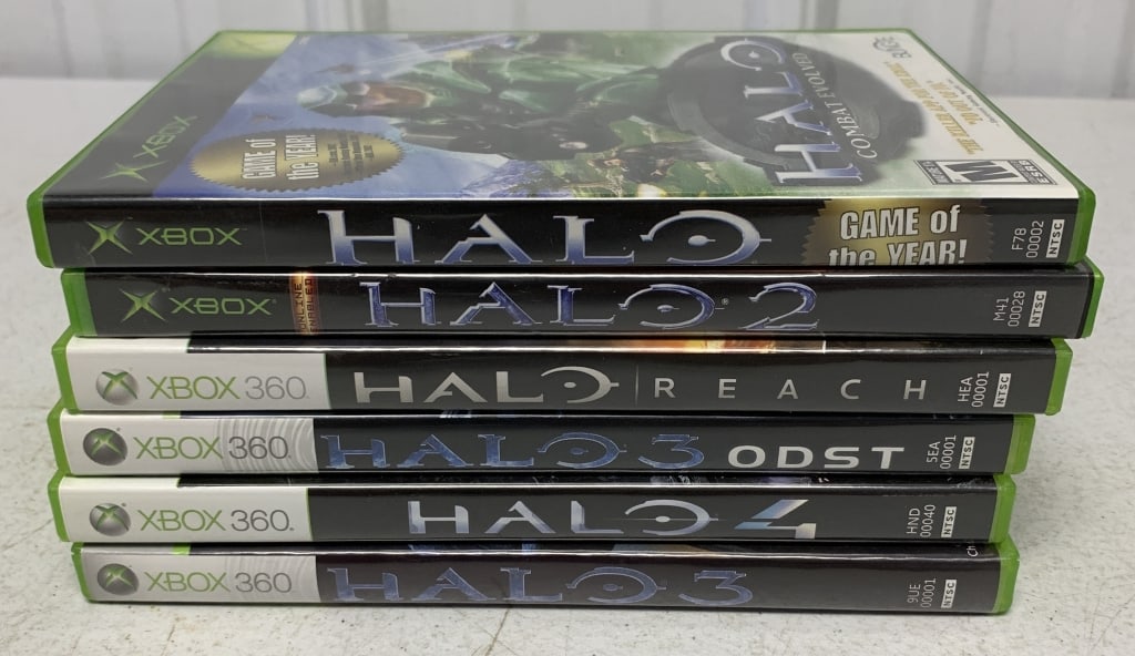 6 XBOX & XBOX 360 HALO games: untested; see photos for titles