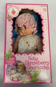 Baby Strawberry Shortcake with box