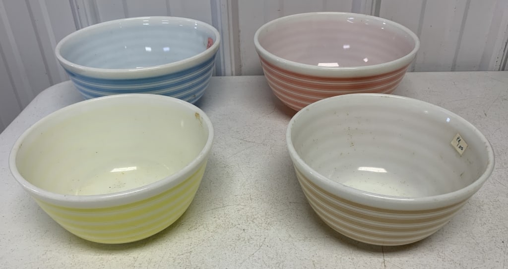 2 Pyrex 403 & 2 Pyrex 402 striped mixing bowls: have some wear and are dirty