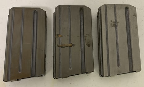 3 Colt AR-15,.223 mm Ammo Clips