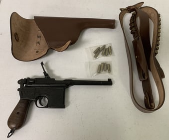 Replica, Model of Lugar Pistol/Holster,Belt,extra Bullets