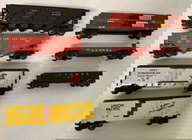7 Different Lionel train cars