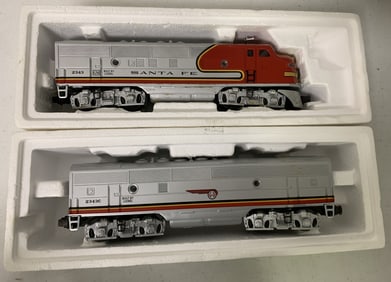 Lionel Santa Fe 2343 and 2343c