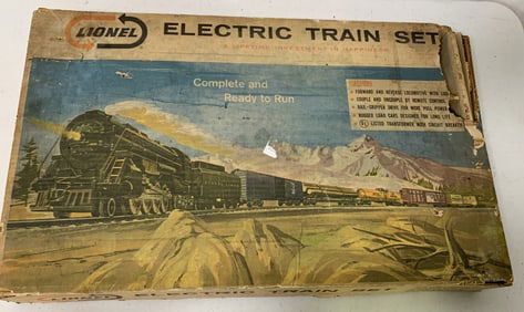 Lionel WD 19440 Diesel Freight w/ headlight set