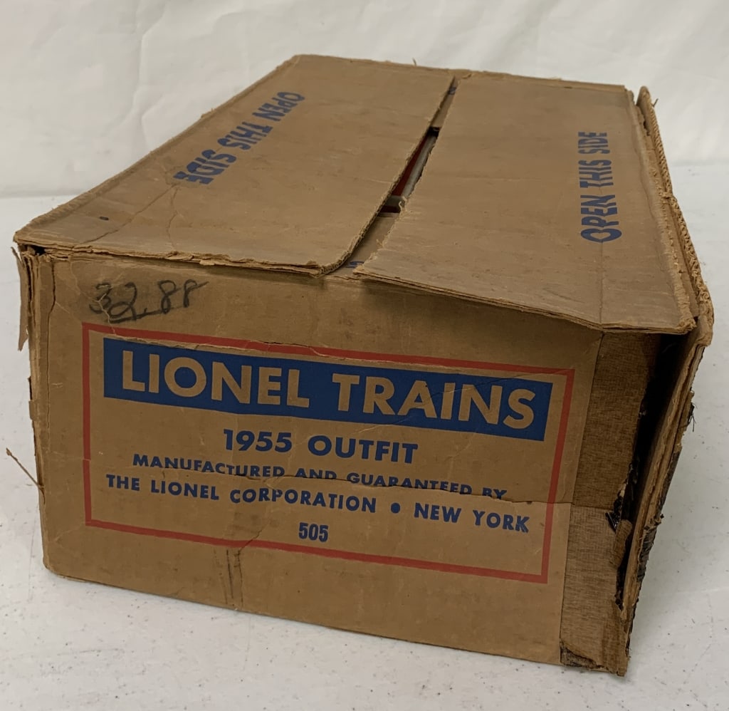 Lionel Trains 1955 Outfit in box (1 of 9)