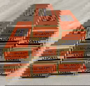 8 Lionel 6672 + 6472 Refrigerator cars w/boxes