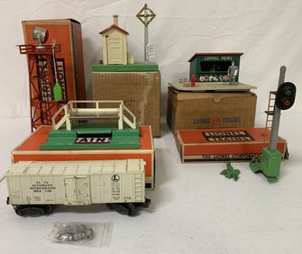 5 Lionel Buildings,3472,153,494,45N,128/Boxes