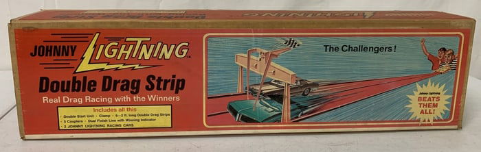 Johnny Lightning Double Drag Strip in box