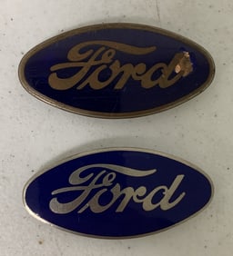 2 Ford Radiator emblems