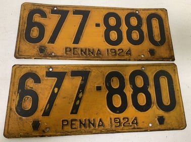 set of Pennsylvania 1924 license plates 677-880