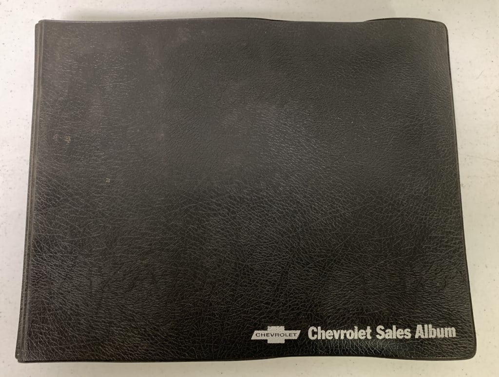 Chevrolet Sale Album 1970 in Binder: Salesman copy,pages yellowed