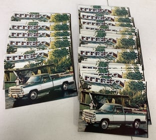 1979 Dodge Pickups English & Spanish versions