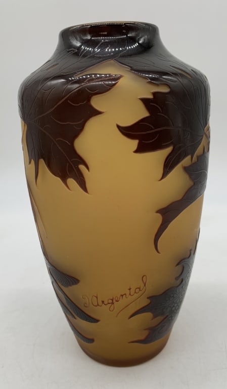 D Argental maple leaf cameo glass vase: has wear; tape residue on base