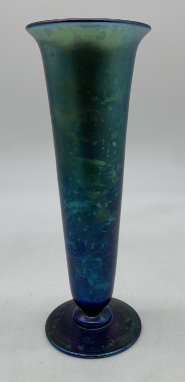 Steuben blue Aurene vase (1 of 5)
