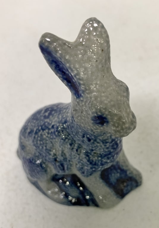 Rowe Pottery Rabbit: See photos