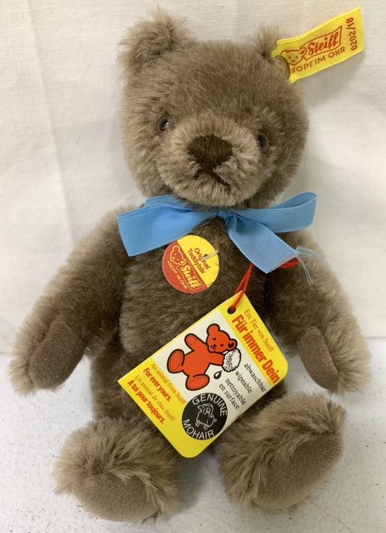 Steiff Original Bear 7" Tall (1 of 2)