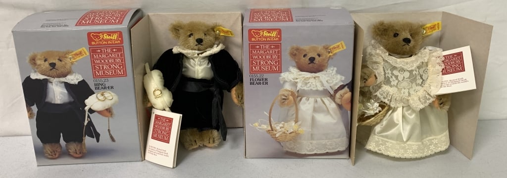 2 pcs-Stieff Ring Bear-er & Flower Bear-er: Strong Museum w/boxes, each one is 8" tall