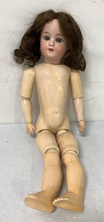 SH Vintage Doll (1 of 7)