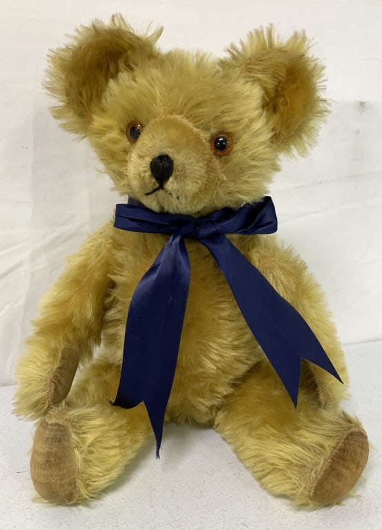 Vintage Jointed Mohair Teddy Bear: light wear, arms and legs move, head turns, no names or markings, 18" tall