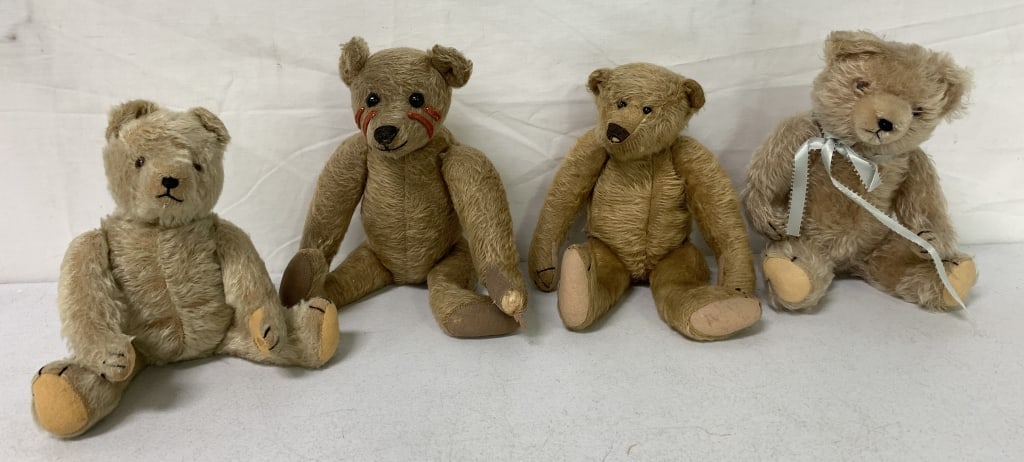 4 Vintage Jointed Mohair Teddy Bears (1 of 6)