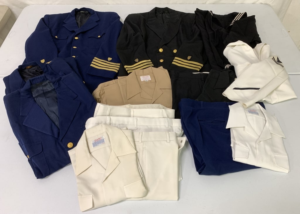 15+ pcs- US Navy & Coast Guard Uniforms (1 of 5)