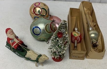 Christmas tree toppers, balls and decorations