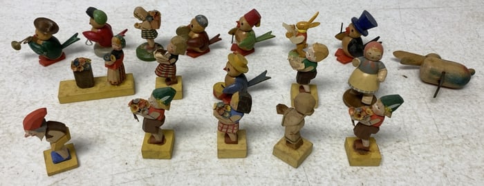 Erzgebirge wood figures and others