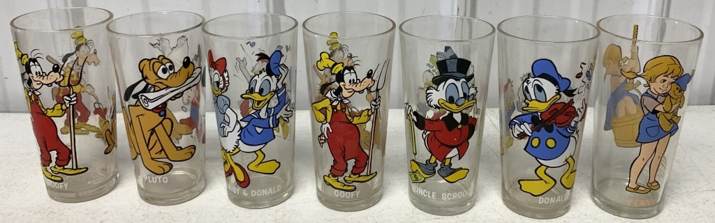 7 Disney 1977 Pepsi character glasses (1 of 8)