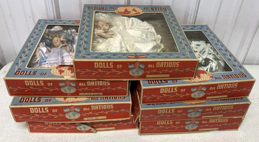 7 Dolls of All Nations dolls in boxes