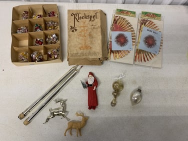 lot of vintage Christmas; Klockspel, Spike Balls,