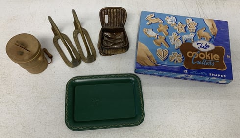 cookie cutters, razor blade bucket bank, stirrups,