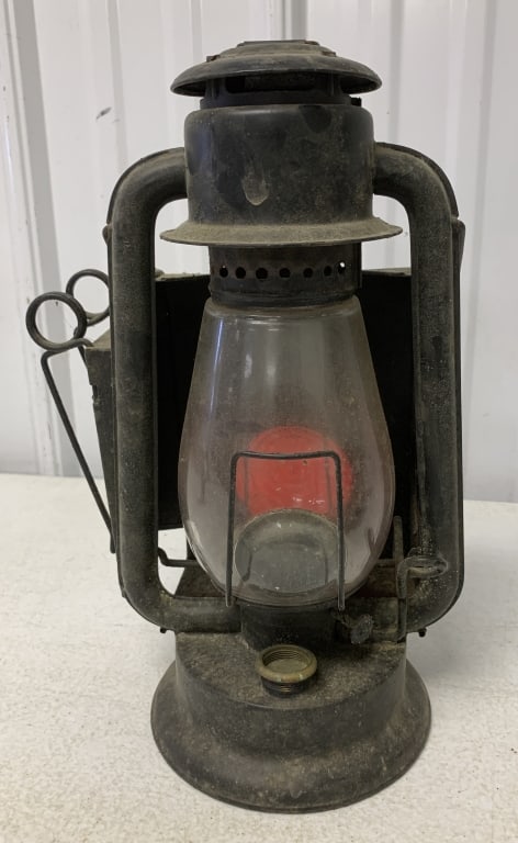 Prisco 331 side mount lantern: has wear with some rust