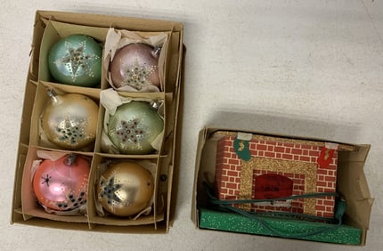 6 Christmas ornaments and light-up chimney