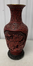 Chinese red cinnabar lacquered vase on stand