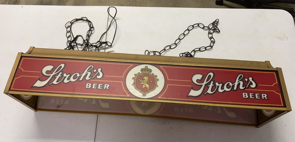 Stroh's Beer hanging light (1 of 6)