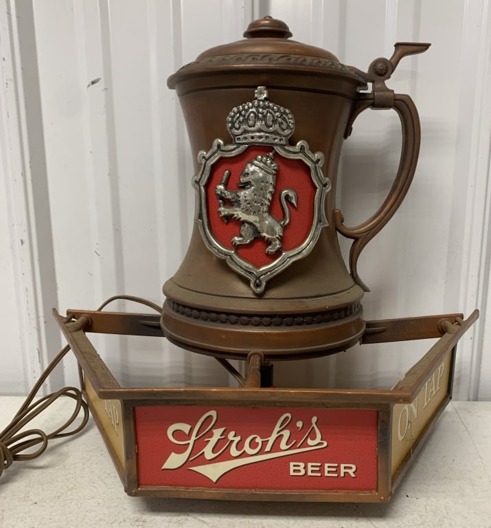 Stroh's Beer on tap wall light (1 of 6)