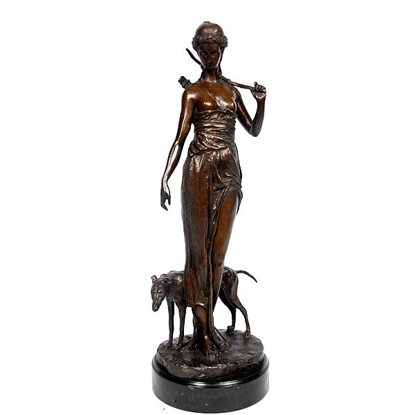 *PO*Huntress w/ Greyhound Bronze (1 of 1)