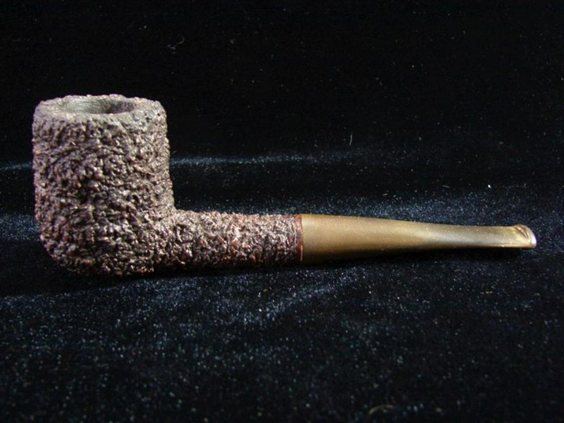 Brian Ruthenberg Sea Rock Pipe Style Extra Large: Replacement stem from Charatan second, mortise slightly bored out to fit replacement stem. Awesome big pipe.