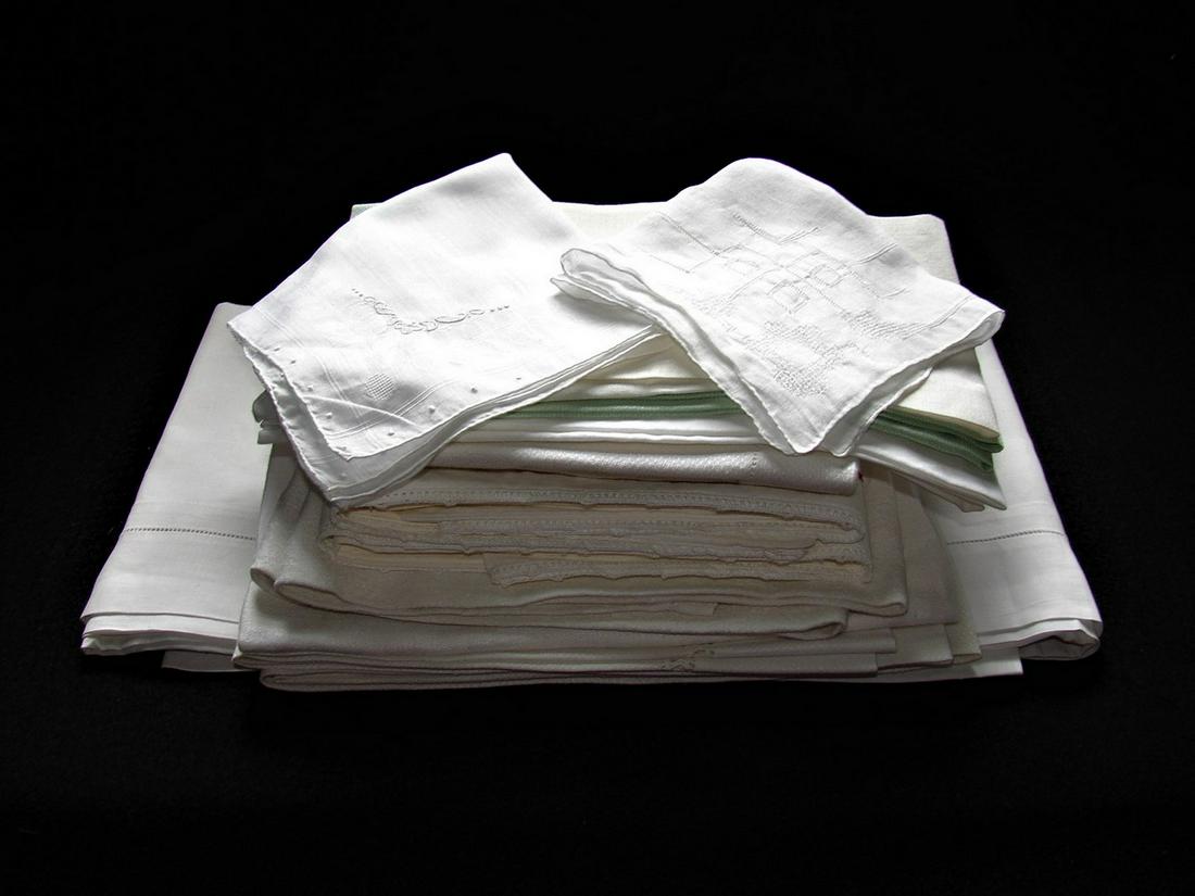 Generous lot of Antique Fil di Lin French Linens: sheet has ladderwork, measures 44X68", each corner has a silk embroidery knot to identify during washing day, could also be a bath towel, two damask napkins "AO or AD", one napking "LD, two green hand